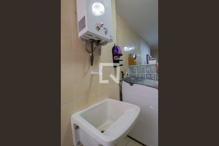 Apartamento à venda com 180m², 3 quartos e 2 vagas Apartamento à venda com 180m², 3 quartos e 2 vagasÁrea de Serviço