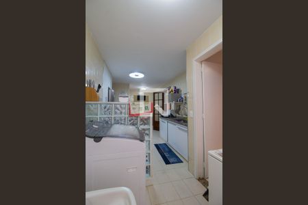 Apartamento à venda com 180m², 3 quartos e 2 vagas Apartamento à venda com 180m², 3 quartos e 2 vagasÁrea de Serviço