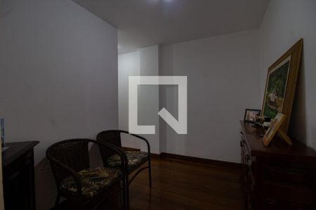 Apartamento à venda com 180m², 3 quartos e 2 vagas Apartamento à venda com 180m², 3 quartos e 2 vagasCorredor