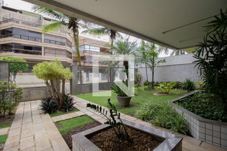 Apartamento à venda com 180m², 3 quartos e 2 vagas Apartamento à venda com 180m², 3 quartos e 2 vagasÁrea comum