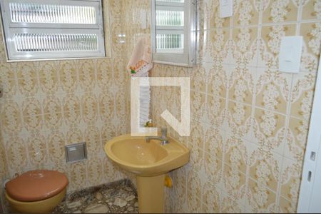 Casa à venda com 250m², 7 quartos e 3 vagasLavabo