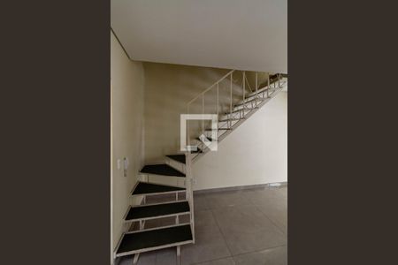 Escada de casa de condomínio à venda com 2 quartos, 80m² em Castelo, Belo Horizonte