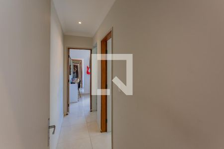 Corredor de apartamento à venda com 2 quartos, 50m² em Heliópolis, Belo Horizonte
