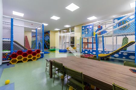 Apartamento à venda com 94m², 3 quartos e 1 vaga Apartamento à venda com 94m², 3 quartos e 1 vagaÁrea Comum