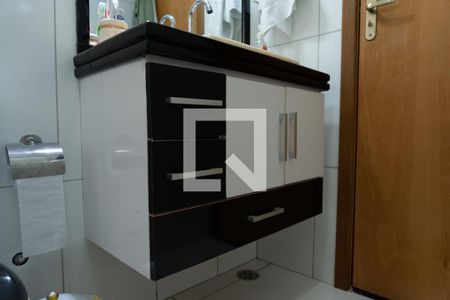 Apartamento à venda com 82m², 3 quartos e 2 vagasBanheiro 2