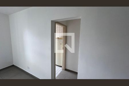 Acesso  de kitnet/studio para alugar com 1 quarto, 28m² em Cerqueira César, São Paulo