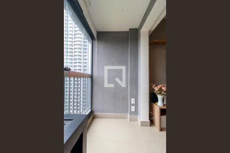 Varanda  de kitnet/studio para alugar com 0 quarto, 28m² em Brooklin Paulista, São Paulo