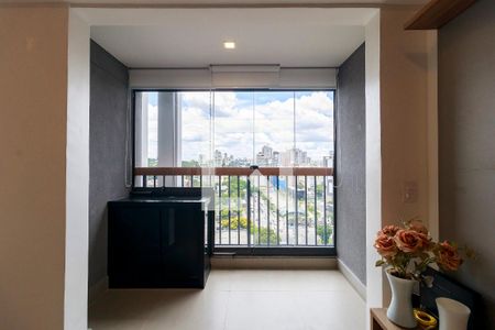Varanda  de kitnet/studio para alugar com 0 quarto, 28m² em Brooklin Paulista, São Paulo