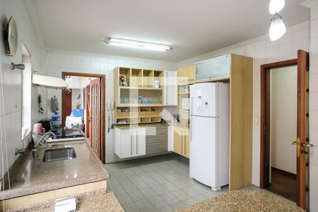 Apartamento à venda com 140m², 3 quartos e 2 vagasCozinha