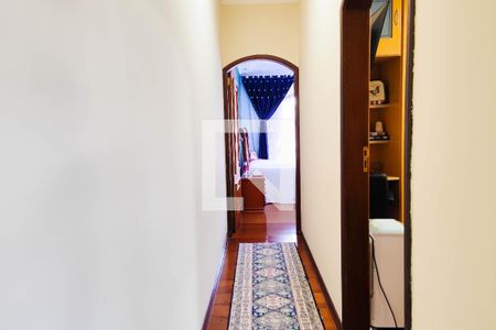 Casa à venda com 170m², 3 quartos e 3 vagasCorredor