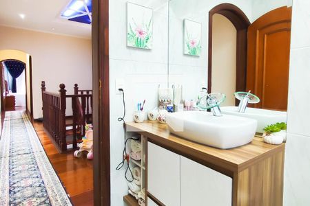 Casa à venda com 170m², 3 quartos e 3 vagasBanheiro Social