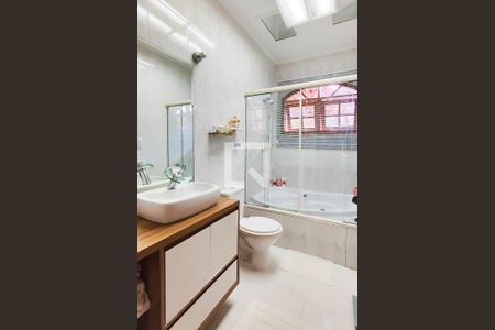 Casa à venda com 170m², 3 quartos e 3 vagasBanheiro Social