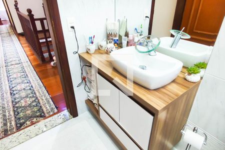 Casa à venda com 170m², 3 quartos e 3 vagasBanheiro Social