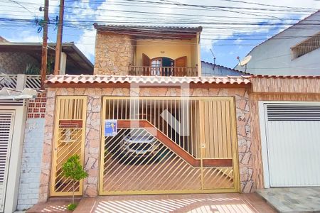 Casa à venda com 170m², 3 quartos e 3 vagasFachada