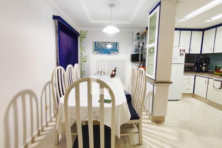 Casa à venda com 170m², 3 quartos e 3 vagasCozinha