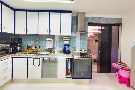 Casa à venda com 170m², 3 quartos e 3 vagasCozinha