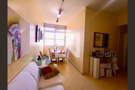 Sala  de apartamento à venda com 2 quartos, 80m² em Leblon, Rio de Janeiro