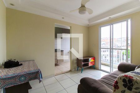 Sala de apartamento para alugar com 2 quartos, 45m² em Jardim Bartira, São Paulo