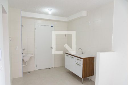 Sala/cozinha de apartamento para alugar com 2 quartos, 33m² em Cambuci, São Paulo