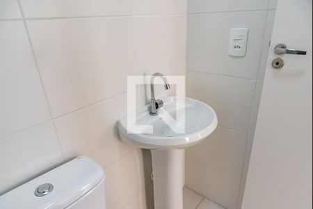 Apartamento para alugar com 33m², 2 quartos e sem vaga Apartamento para alugar com 33m², 2 quartos e sem vagaBanheiro