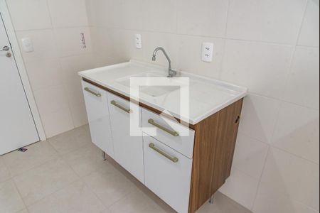 Sala/cozinha de apartamento para alugar com 2 quartos, 33m² em Cambuci, São Paulo