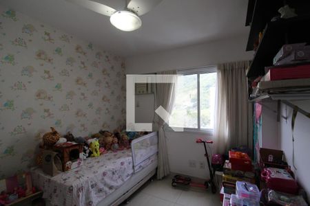 Quarto de apartamento para alugar com 2 quartos, 68m² em Camorim, Rio de Janeiro