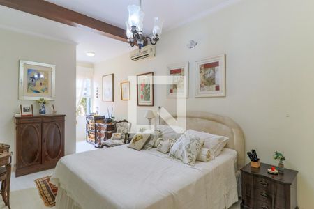 Casa à venda com 280m², 3 quartos e 3 vagasSuíte 2