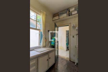 Casa à venda com 280m², 3 quartos e 3 vagasQuarto de Serviço