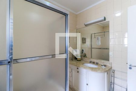Casa à venda com 280m², 3 quartos e 3 vagasBanheiro Corredor