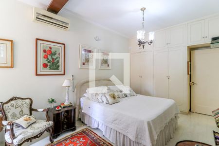 Casa à venda com 280m², 3 quartos e 3 vagasSuíte 2