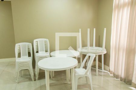 Apartamento para alugar com 74m², 2 quartos e 1 vagaÁrea comum