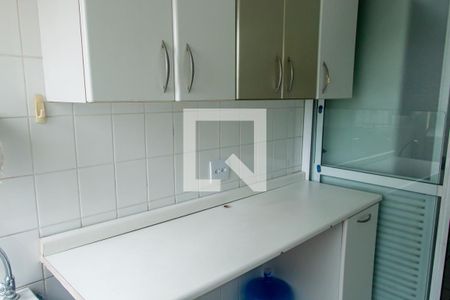 Apartamento para alugar com 74m², 2 quartos e 1 vagaÁrea de Serviço