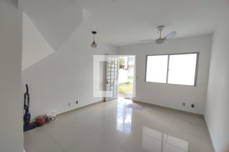 1º Pav - Sala de casa de condomínio à venda com 2 quartos, 50m² em Taquara, Rio de Janeiro