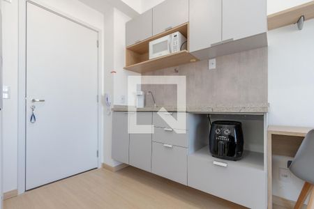 Cozinha de apartamento para alugar com 1 quarto, 34m² em Santo Amaro, São Paulo