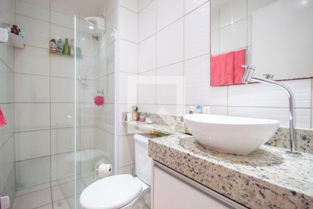 Banheiro de apartamento para alugar com 2 quartos, 50m² em Novo Osasco, Osasco