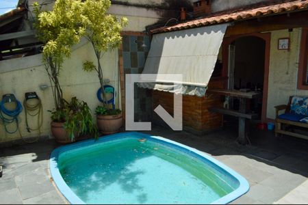 Casa de condomínio à venda com 100m², 3 quartos e 1 vagaárea comum 