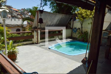 Casa de condomínio à venda com 100m², 3 quartos e 1 vagaárea comum 