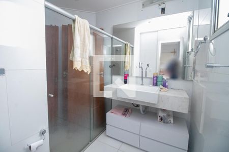 Banheiro da Suíte de apartamento à venda com 3 quartos, 104m² em Centro, Betim