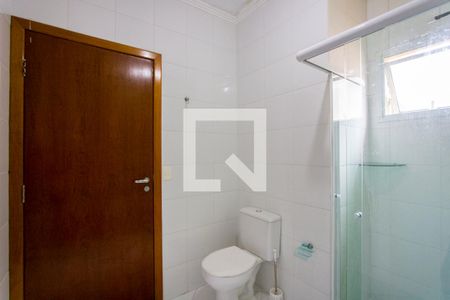 Apartamento à venda com 70m², 2 quartos e 2 vagas Apartamento à venda com 70m², 2 quartos e 2 vagasBanheiro social
