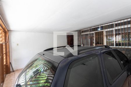 Casa à venda com 370m², 6 quartos e 4 vagas Casa à venda com 370m², 6 quartos e 4 vagasGaragem