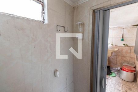 Casa à venda com 370m², 6 quartos e 4 vagas Casa à venda com 370m², 6 quartos e 4 vagasLavabo