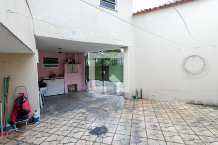 Casa à venda com 370m², 6 quartos e 4 vagas Casa à venda com 370m², 6 quartos e 4 vagasGaragem