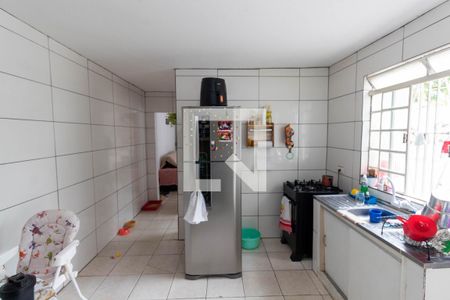 Casa à venda com 370m², 6 quartos e 4 vagas Casa à venda com 370m², 6 quartos e 4 vagasCozinha 2