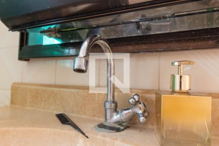 Casa à venda com 370m², 6 quartos e 4 vagas Casa à venda com 370m², 6 quartos e 4 vagasBanheiro - torneira