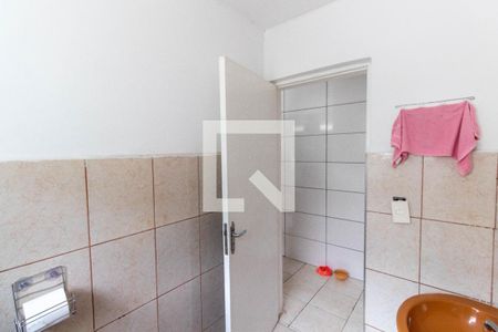 Casa à venda com 370m², 6 quartos e 4 vagas Casa à venda com 370m², 6 quartos e 4 vagasBanheiro 4