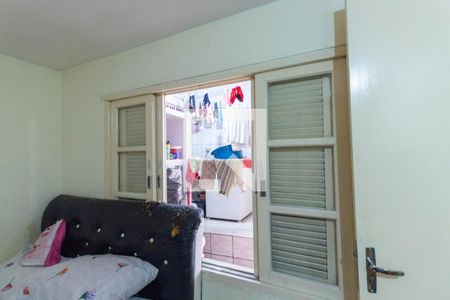 Casa à venda com 370m², 6 quartos e 4 vagas Casa à venda com 370m², 6 quartos e 4 vagasQuarto 5