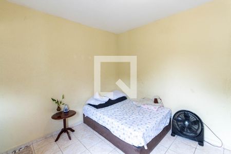 Casa à venda com 370m², 6 quartos e 4 vagas Casa à venda com 370m², 6 quartos e 4 vagasQuarto Suíte