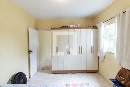 Casa à venda com 370m², 6 quartos e 4 vagas Casa à venda com 370m², 6 quartos e 4 vagasQuarto Suíte