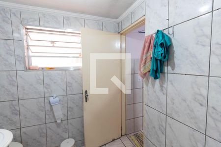Casa à venda com 370m², 6 quartos e 4 vagas Casa à venda com 370m², 6 quartos e 4 vagasBanheiro 5