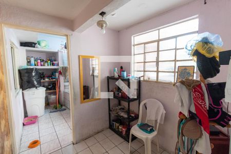 Casa à venda com 370m², 6 quartos e 4 vagas Casa à venda com 370m², 6 quartos e 4 vagasCorredor